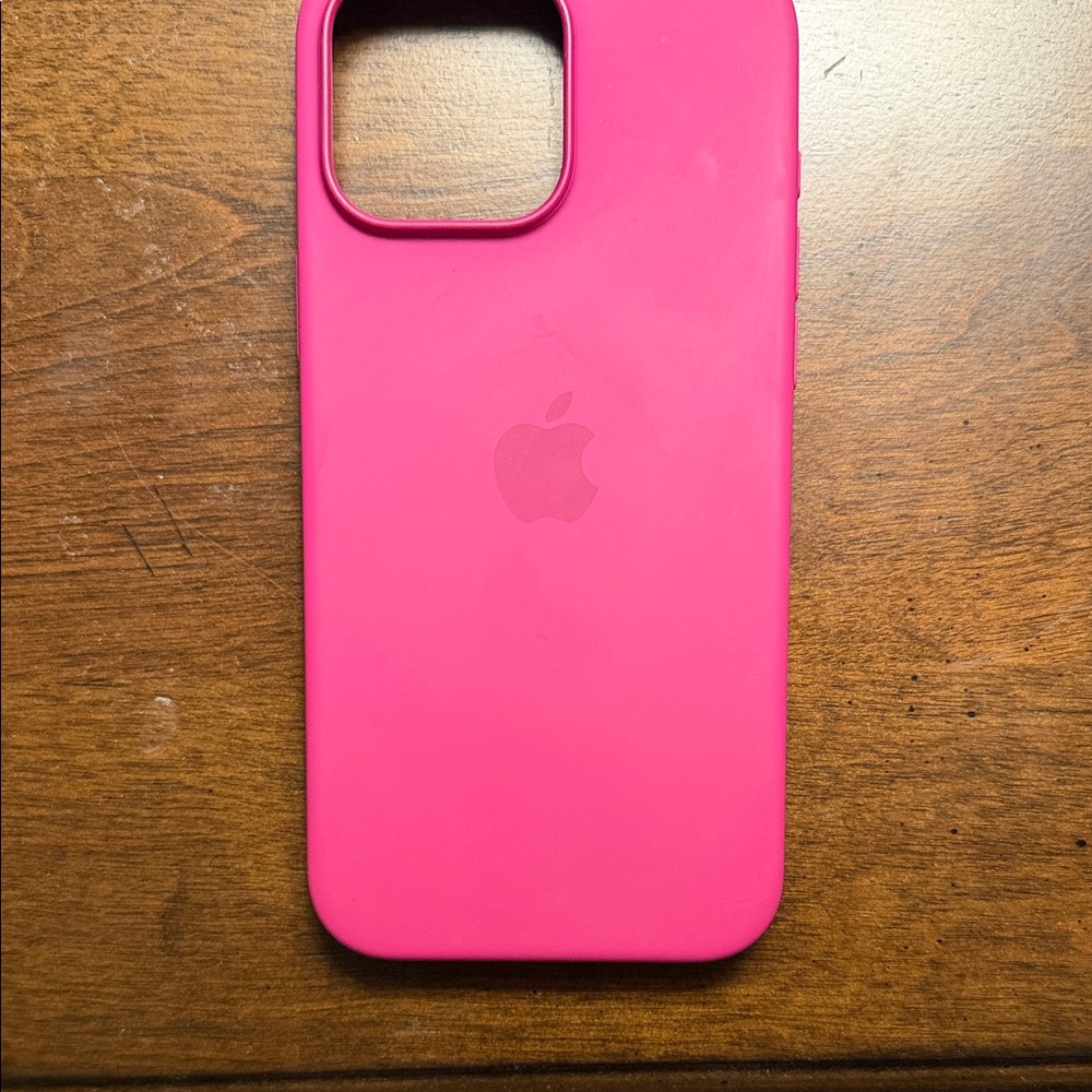 Apple Vibrant Pink Silicone Case